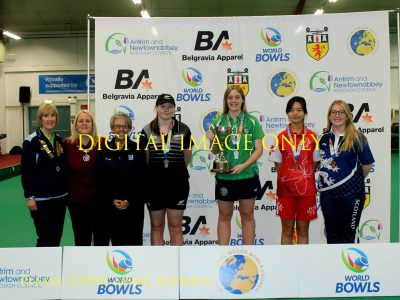 WINNER-LADIES-SINGLES-PODIUM