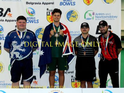 WINNER-MENS-SINGLES-PODIUM