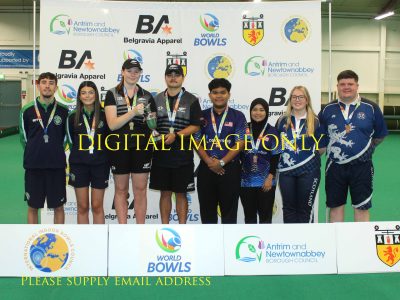 WINNERS-PODIUM